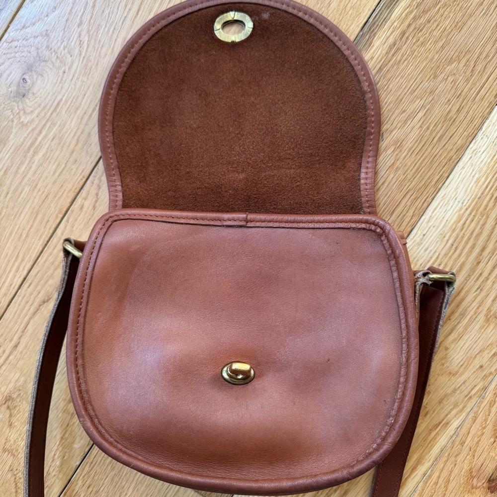Vintage Coach Watson 9981 British Tan Leather Crossbody Bag - Picture 8 of 12
